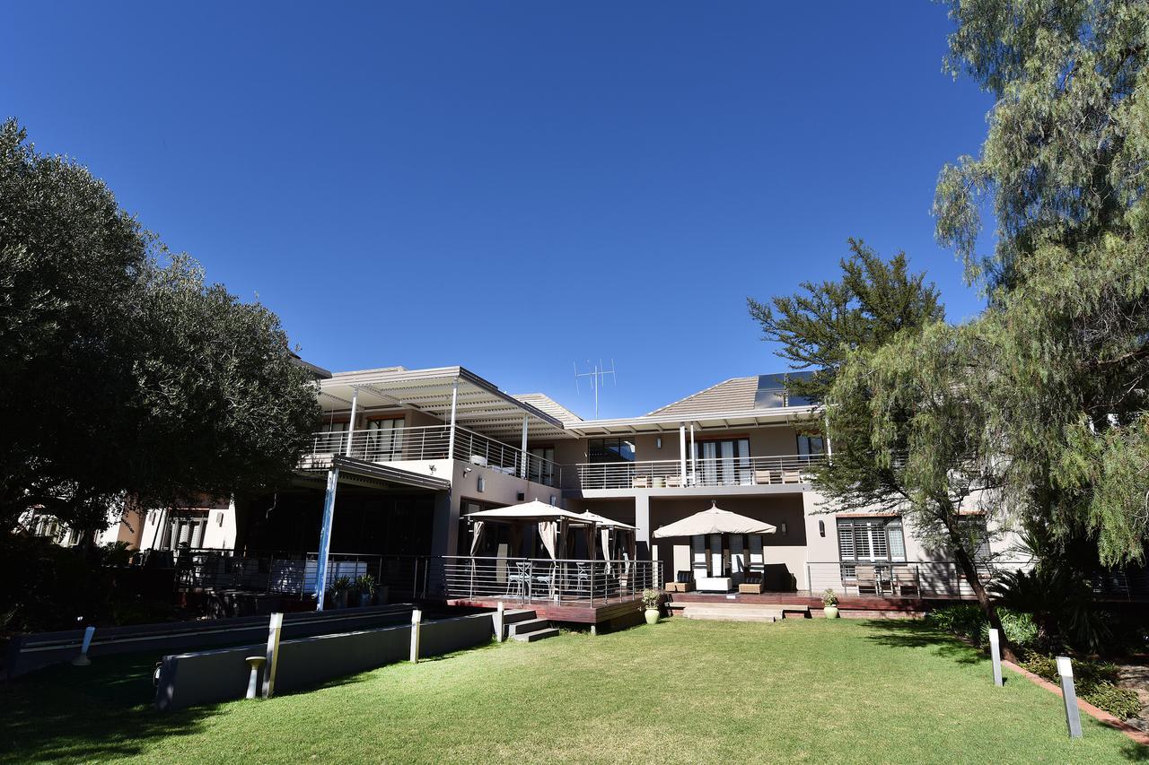 Tredenham Boutique Hotel Bloemfontein Eksteriør bilde The hotel's courtyard